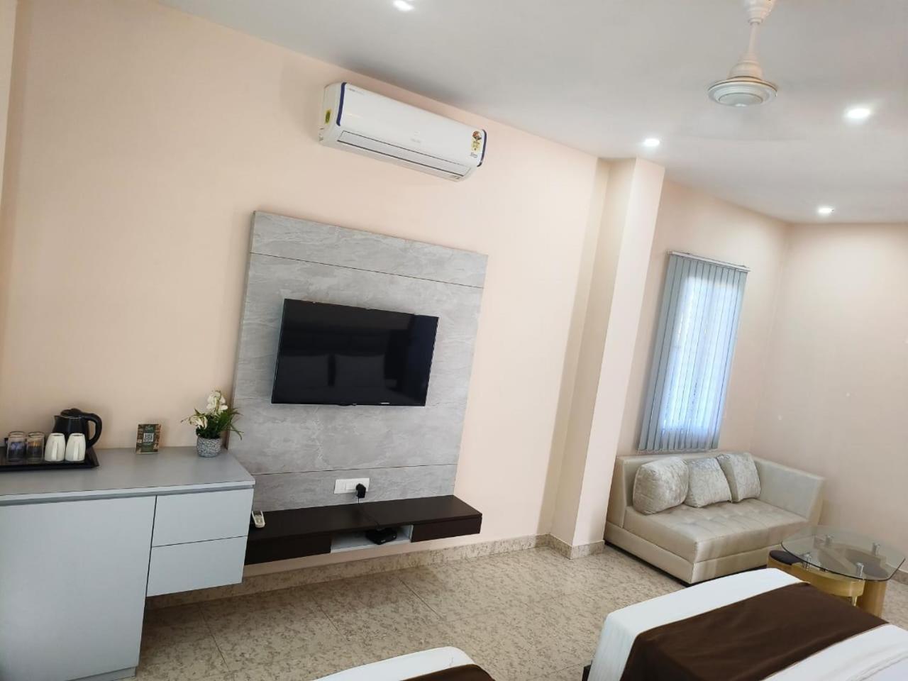 Jaanki Farms & Resorts Jorhāt Extérieur photo
