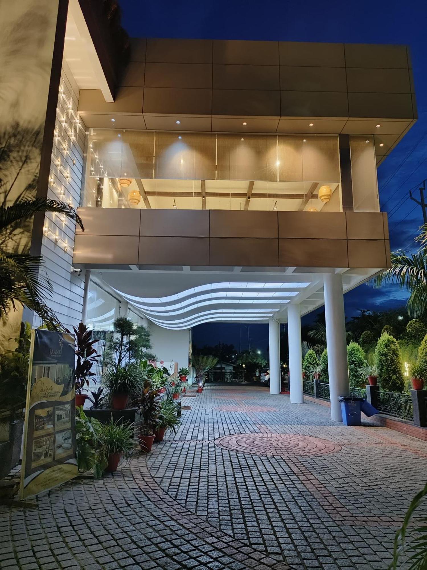 Jaanki Farms & Resorts Jorhāt Extérieur photo