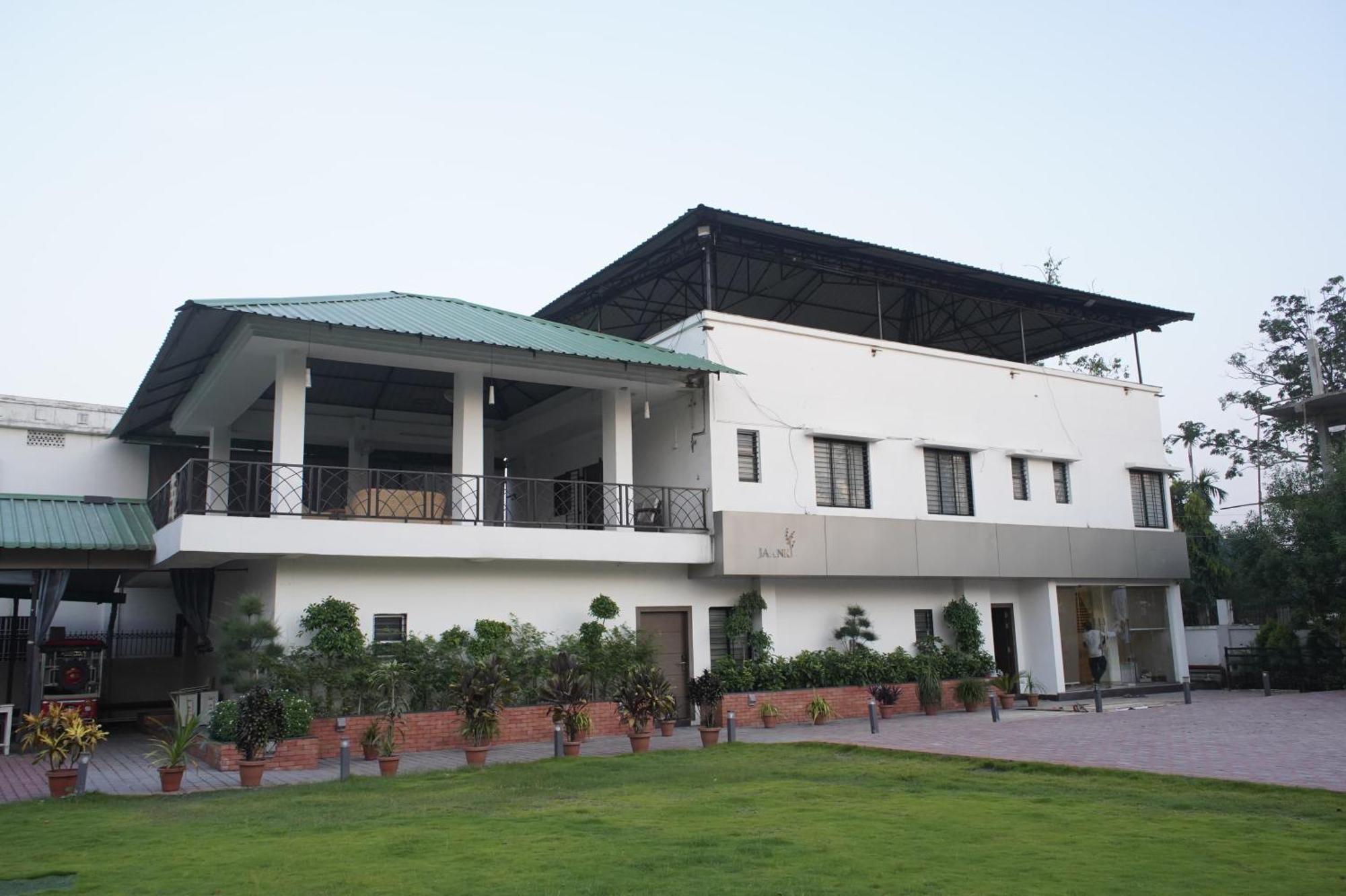 Jaanki Farms & Resorts Jorhāt Extérieur photo