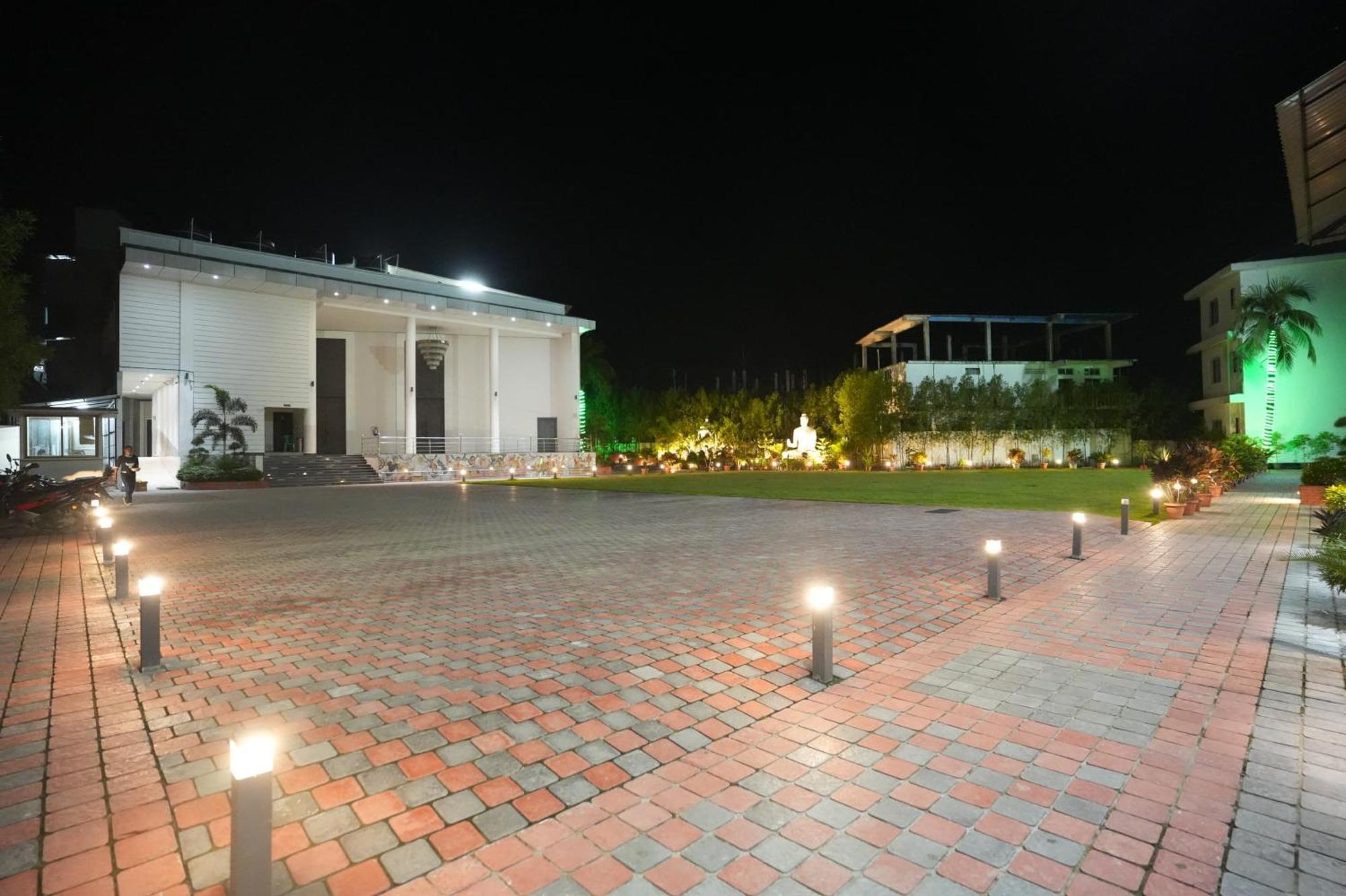 Jaanki Farms & Resorts Jorhāt Extérieur photo